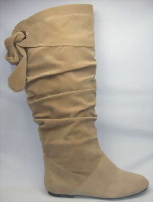 hohe Stiefel in sand