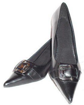 Pumps schwarz in Übergrössen