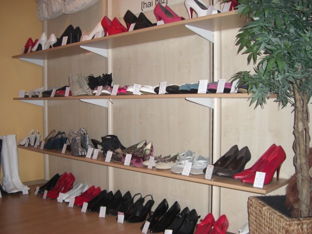 Showroom Damenschuhe in �bergr�ssen bis zu Gr�sse 47