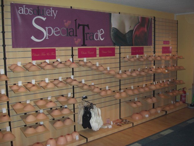 Showroom Silikonbr�ste Auswahl